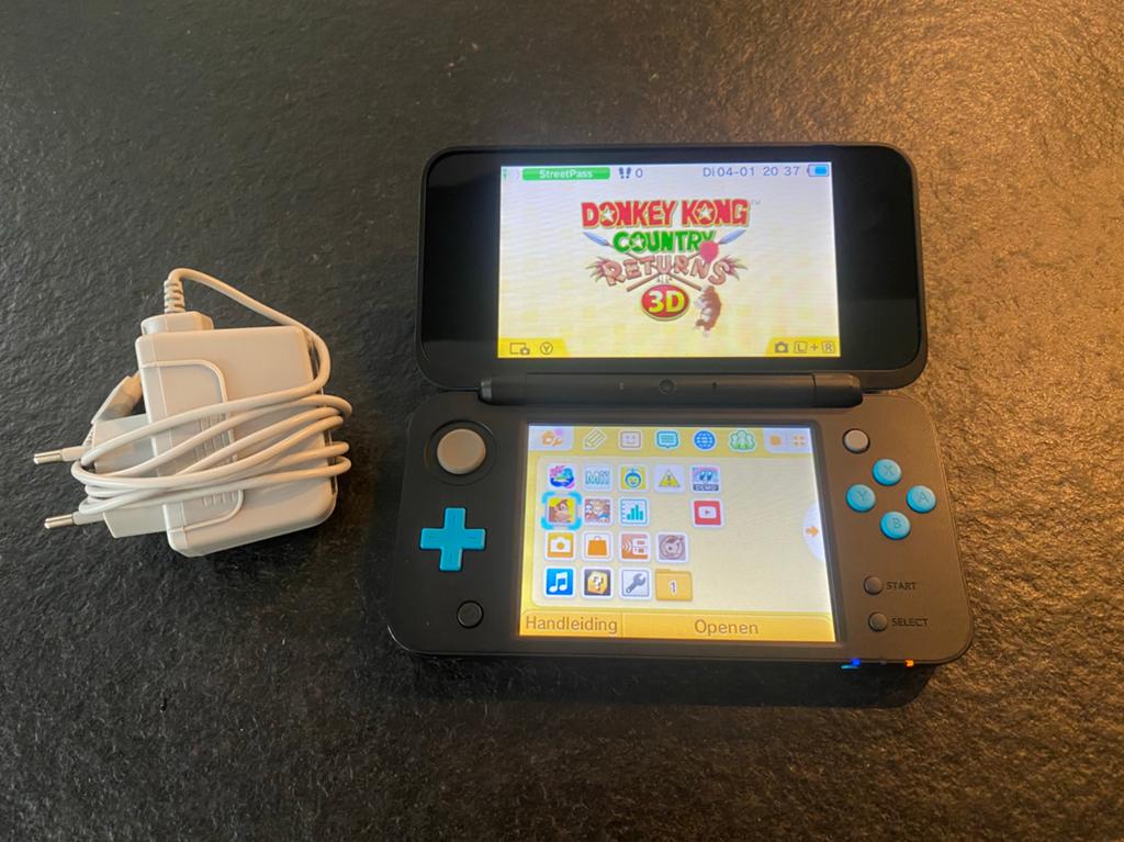 New nintendo 2ds xl — In nieuw staat, Spelcomputers en Games, Spelcomputers | Nintendo 2DS en 3DS, Met games, Ophalen of Verzenden