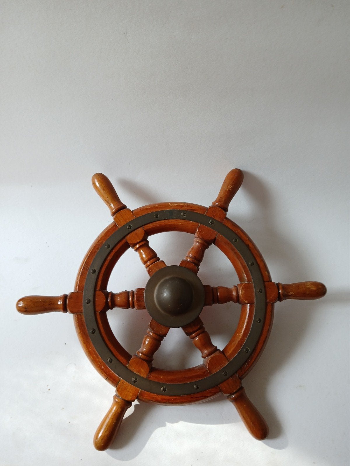 020/HOUTEN SCHEEPSRAD/SCHEEPSSTUUR/SCHEEPSWIEL/STUURRAD/, Ophalen, Gebruikt, Motorboot of Zeilboot, Gebruiksvoorwerp