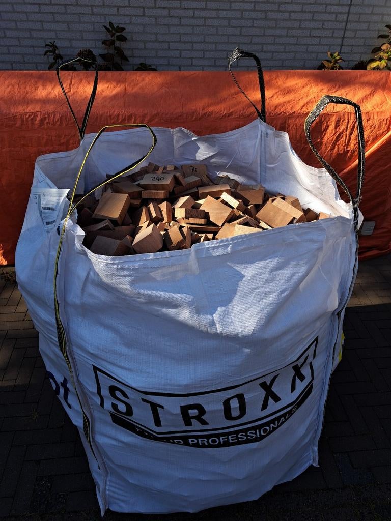 Big bag meranti blokken kachelhout., Tuin en Terras, Haardhout, Minder dan 3 m³, Ophalen, Overige houtsoorten, Blokken