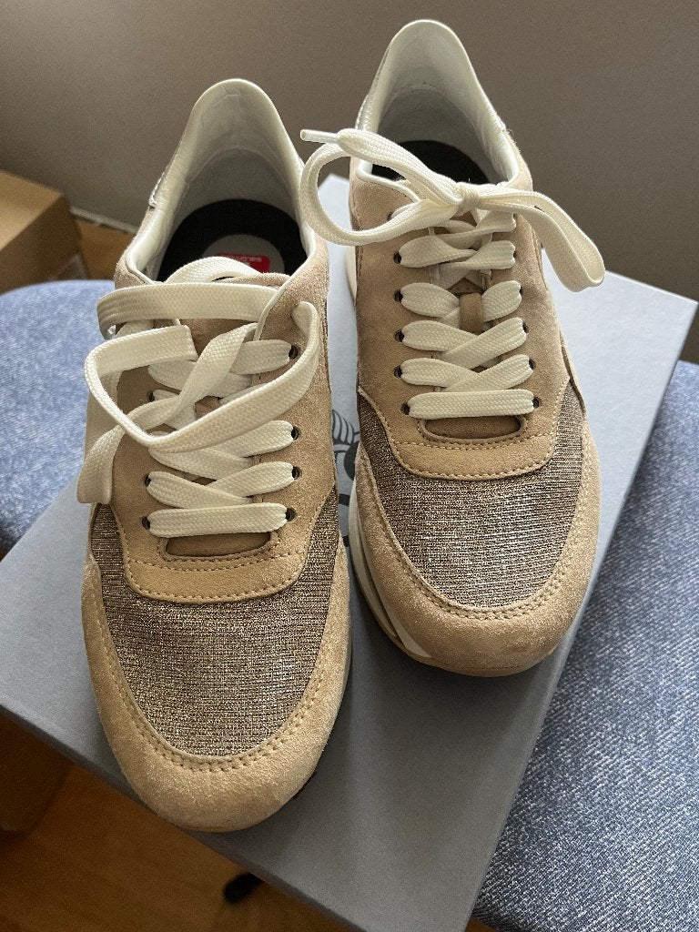Hogan sneakers, Beige, Nieuw, Ophalen of Verzenden, Sneakers of Gympen