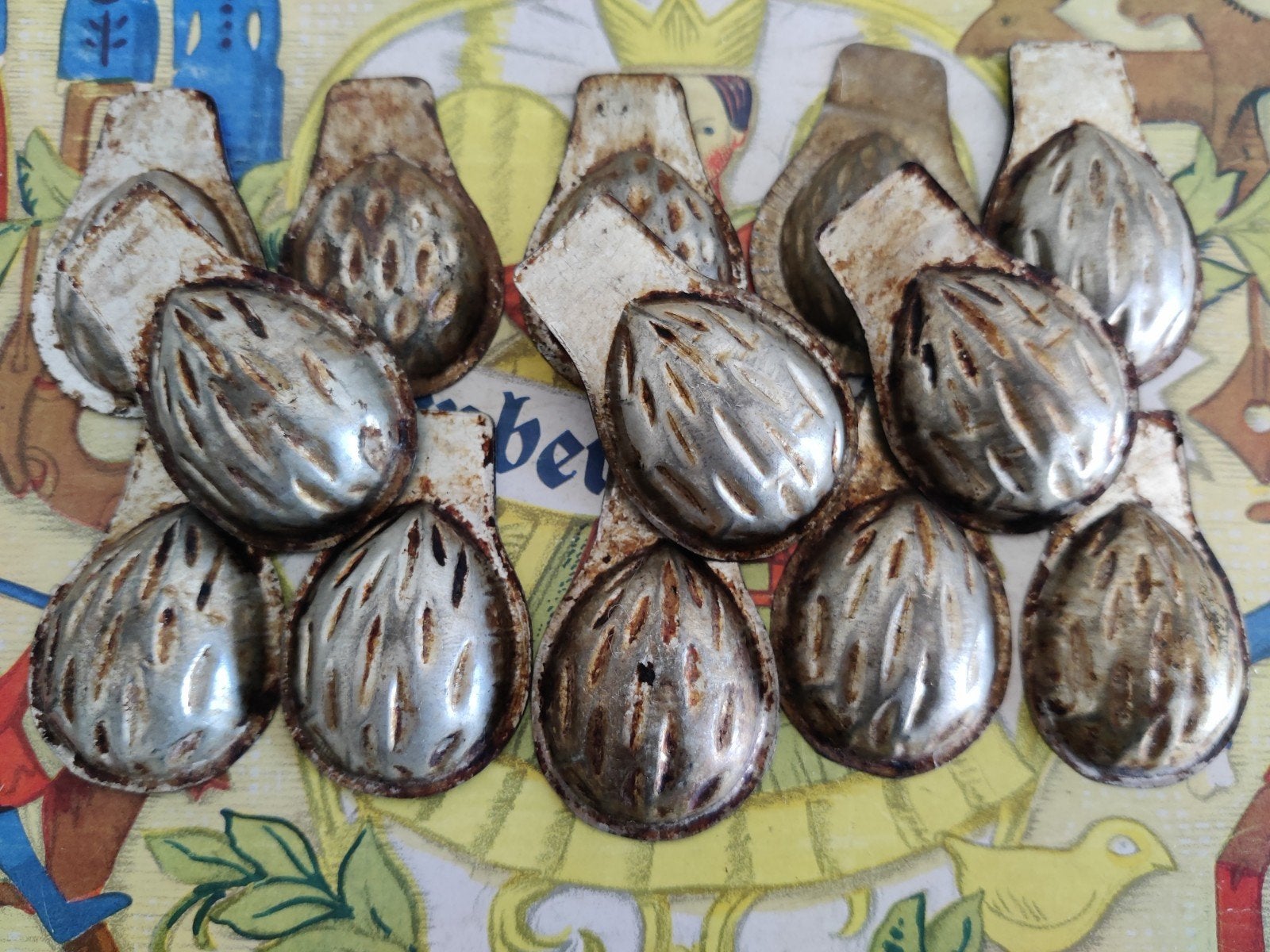 antieke kleine chocolade vormen walnoten kerst, Ophalen of Verzenden