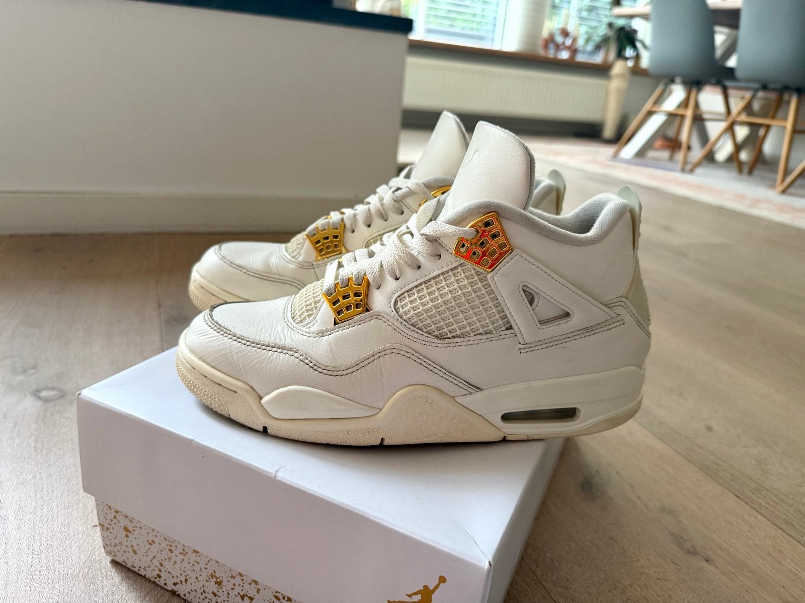 Air Jordan 4 Retro WMNS - Maat 42, Kleding | Dames, Schoenen, Zo goed als nieuw, Sneakers of Gympen, Wit, Ophalen of Verzenden