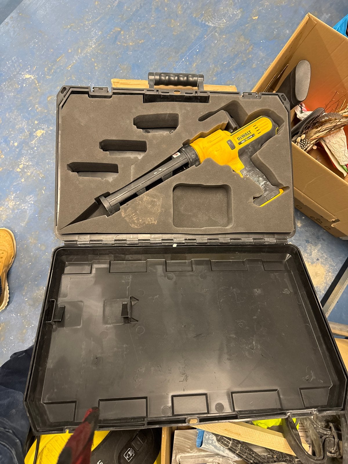 Dewalt DCE560 Kit Pistool - Zo goed als nieuw, Ophalen of Verzenden, Zo goed als nieuw