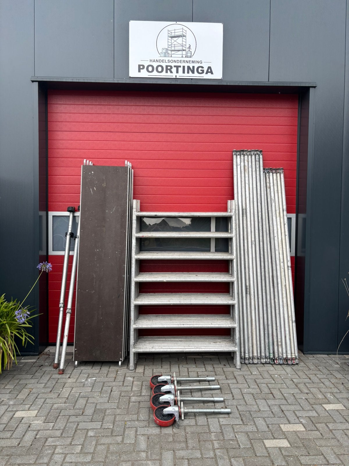 Euroscaffold rolsteiger 10.2 m wh te koop, Ophalen, Gebruikt, Poortingaverhuur@gmail.com, 5 meter of hoger