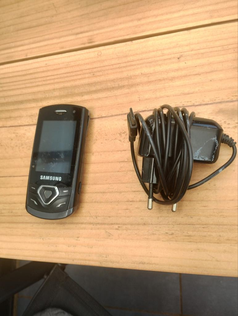 Vintage Samsung SGH-D500 met oplader, Gebruikt, Overige modellen, Zwart, Overige systemen