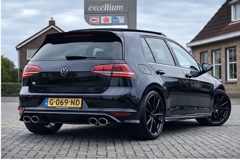 Foto 7 van Volkswagen Golf 2.0 TSI R 221KW 5D 4MOTION DSG 2014 Zwart