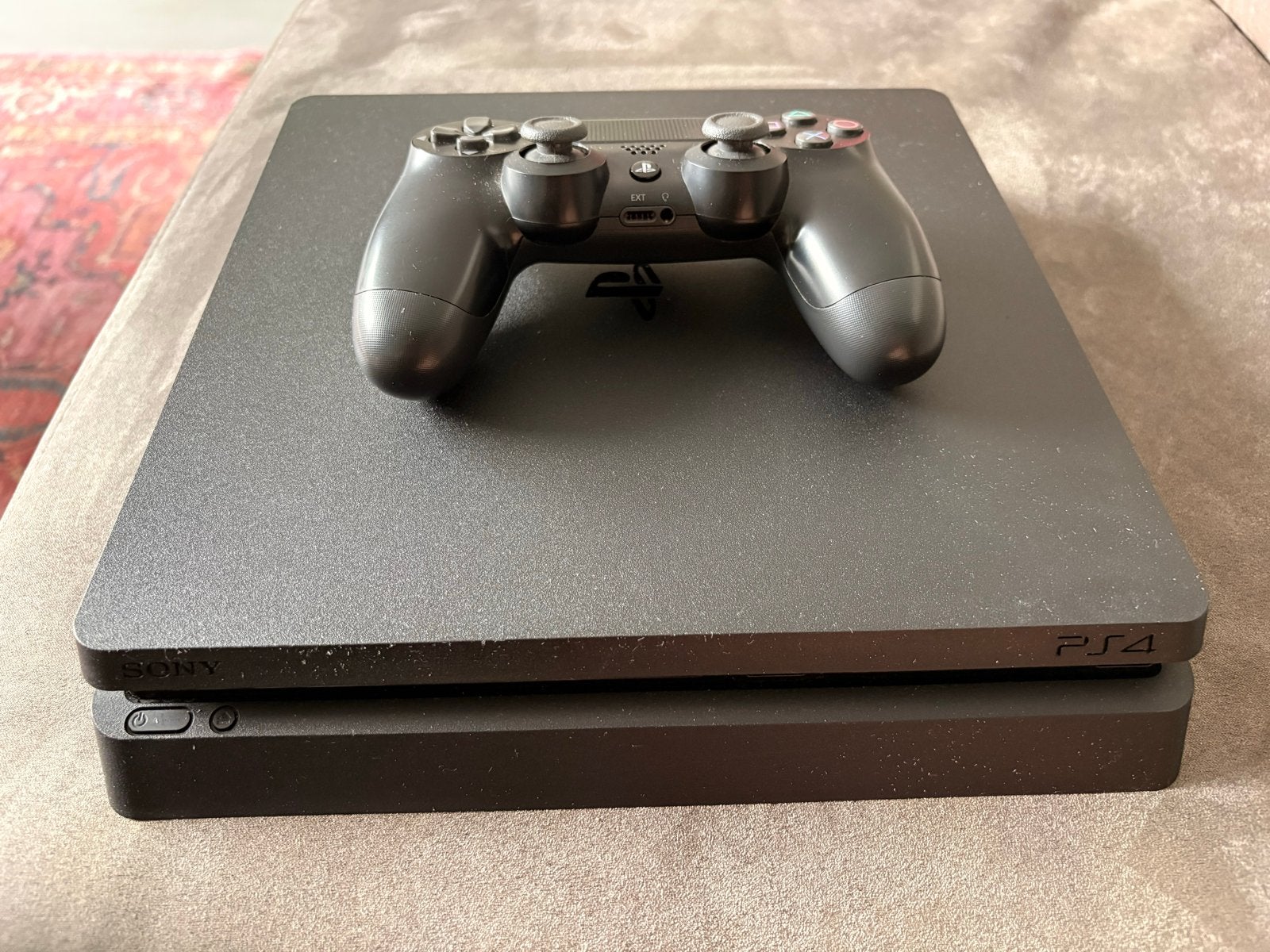 PlayStation 4  met controller en FIFA 19 (incl. tas), Spelcomputers en Games, Spelcomputers | Sony PlayStation 4, Ophalen, Met 1 controller