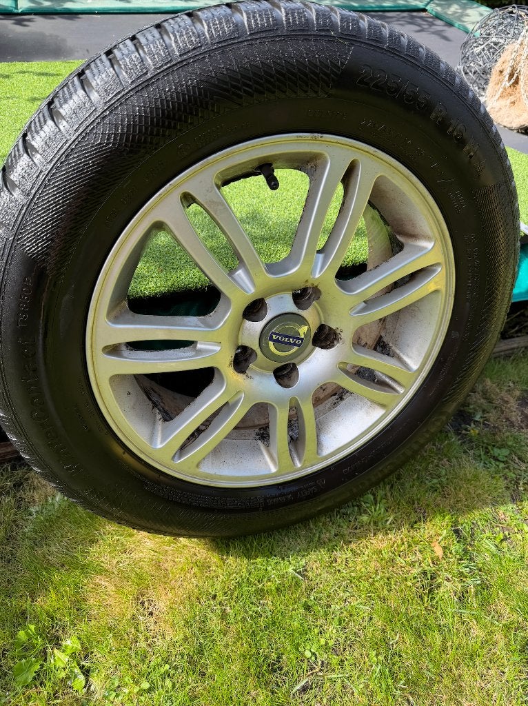 Originele Volvo V70 Musca velgen met winterbanden, Auto-onderdelen, Ophalen, Gebruikt, Velg(en), 16 inch