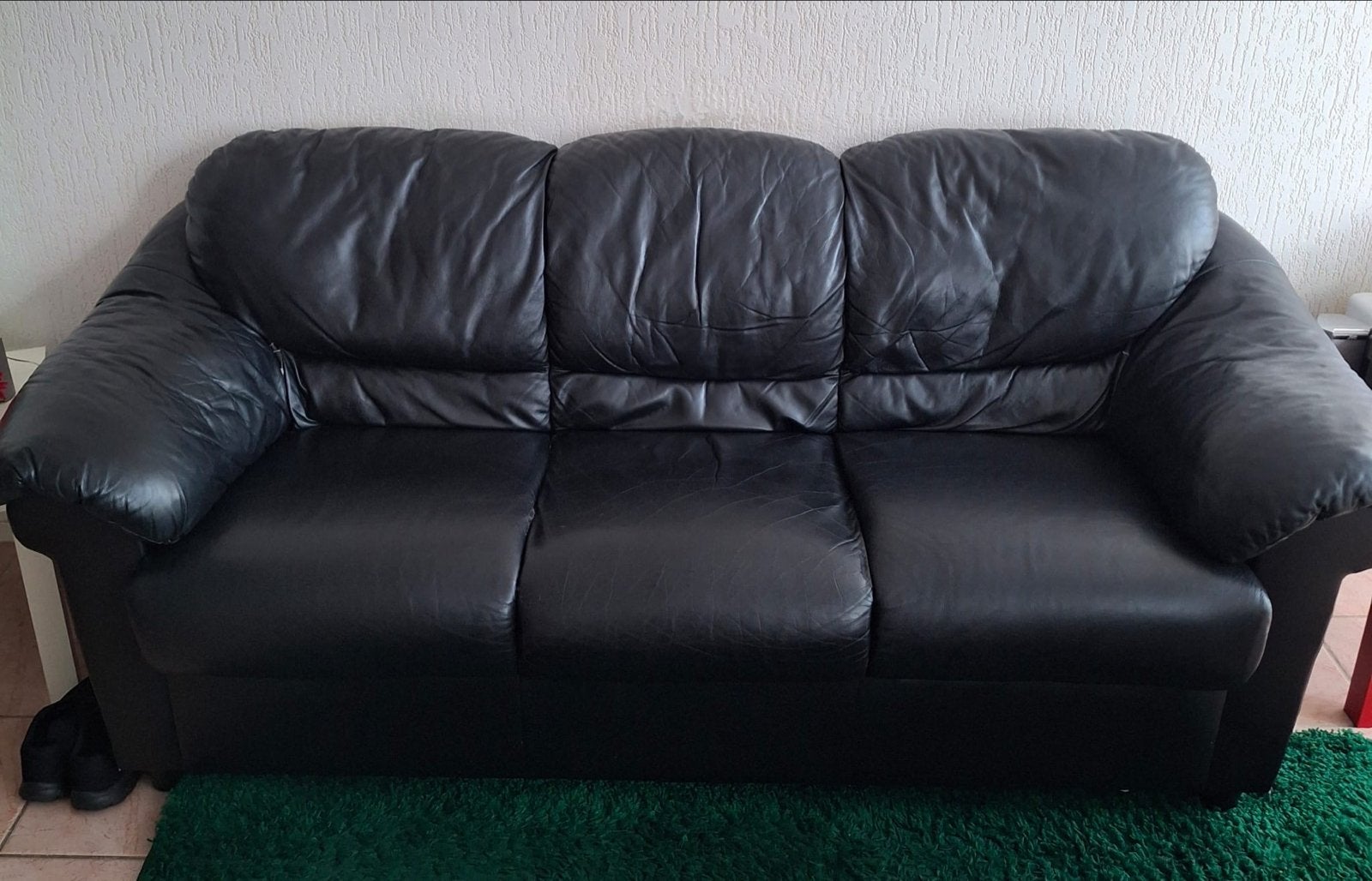 Twee tweezits banken, zwart en crème leer, Gebruikt, 150 tot 200 cm, Tweepersoons, Ophalen of Verzenden