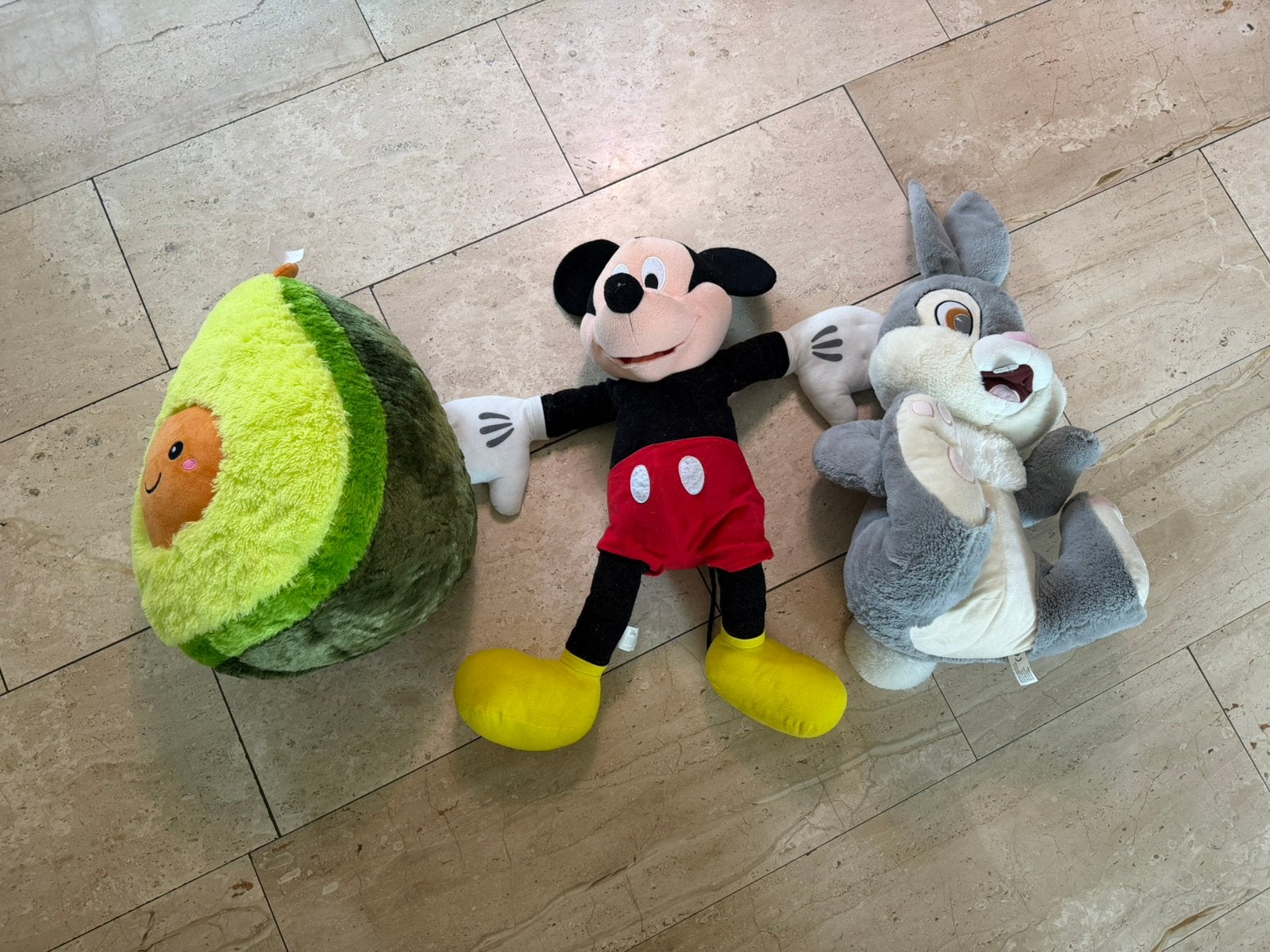 Disneyland parijs stanpertje ,Mickey mouse ,advocado knuffel, Ophalen of Verzenden, Gebruikt, Overige typen