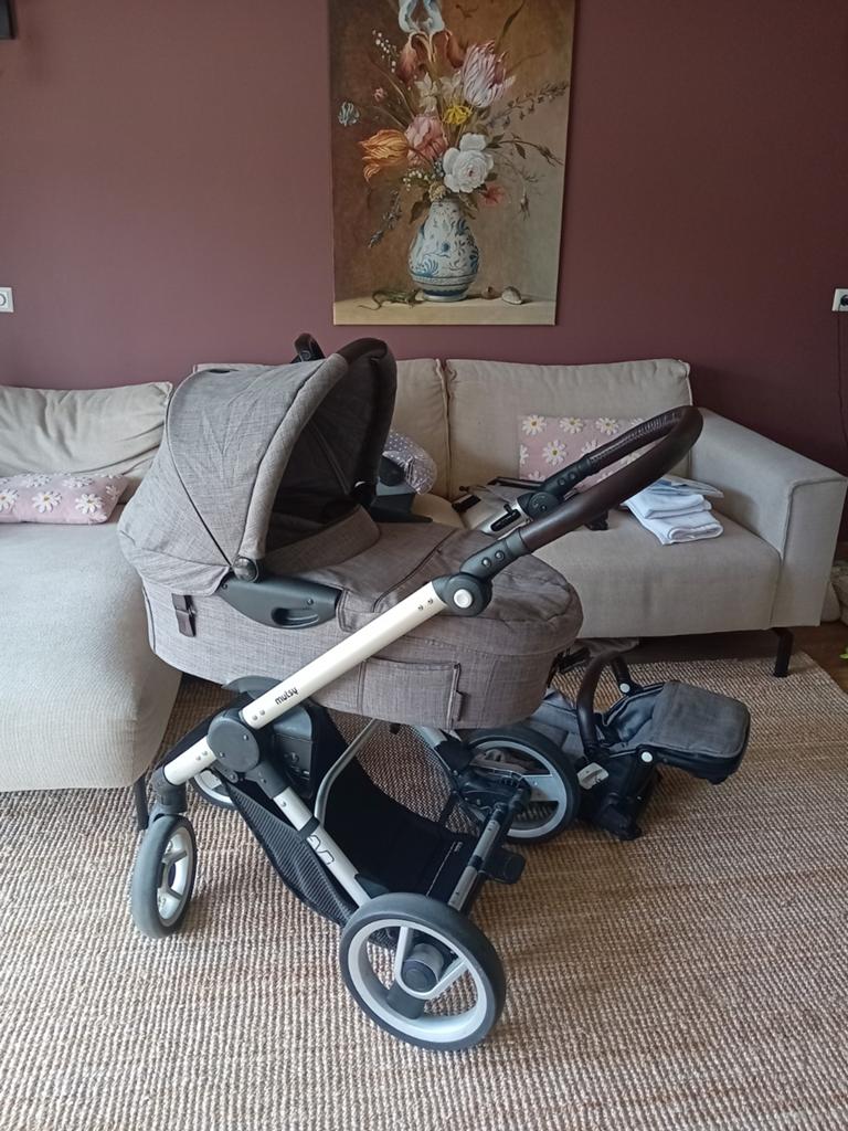 Mutsy kinderwagen 3-delig, Ophalen, Gebruikt, Met autostoeltje, Combiwagen