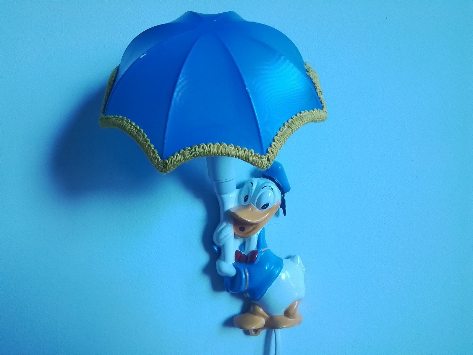 Vintage Disney Donald Duck wandlamp., Verzamelen, Ophalen of Verzenden, Donald Duck, Gebruikt, Beeldje of Figuurtje