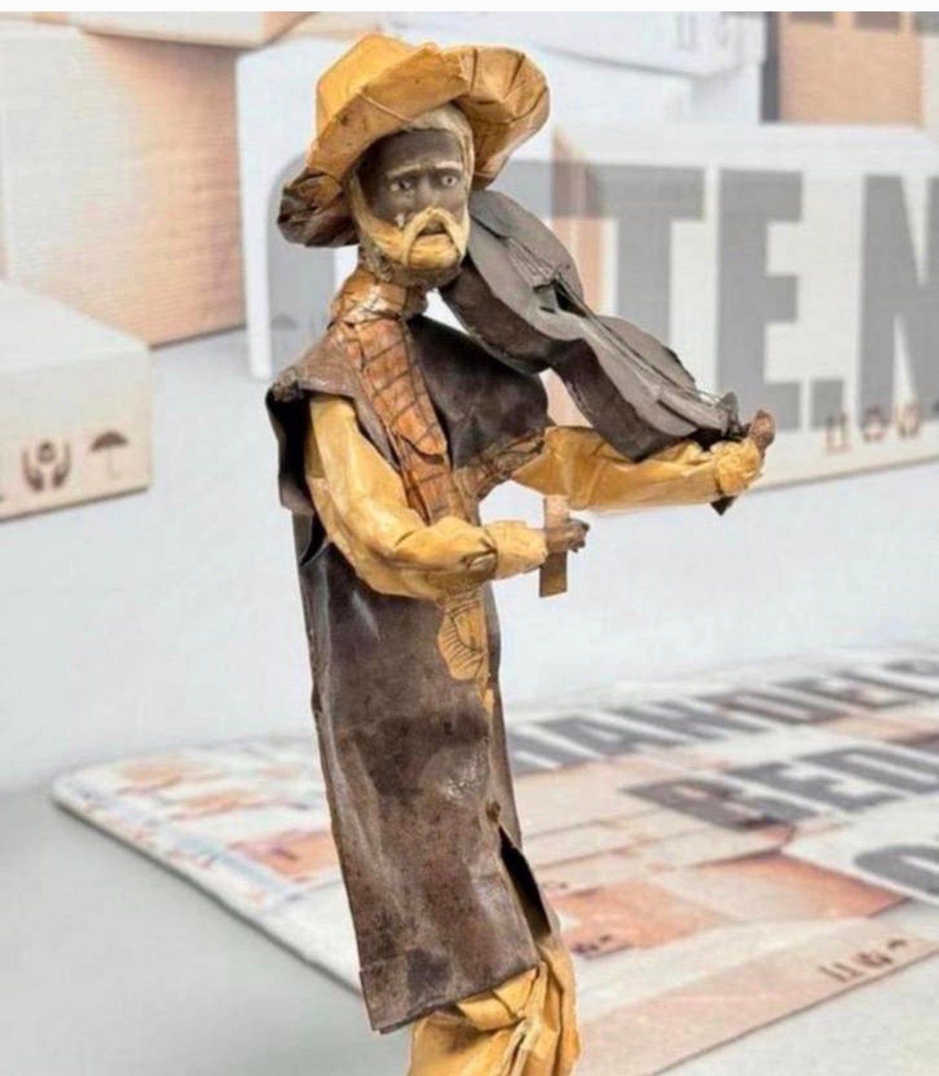 Vintage Mexicaanse Papier-Maché Pop beeldje mexico 35cm, Ophalen of Verzenden, Zo goed als nieuw, Mens