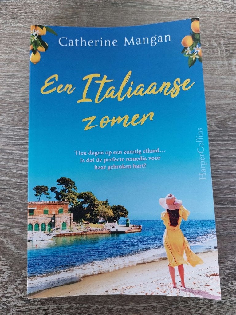 Catherine Mangan - Een Italiaanse zomer - 2022, Ophalen of Verzenden, Zo goed als nieuw
