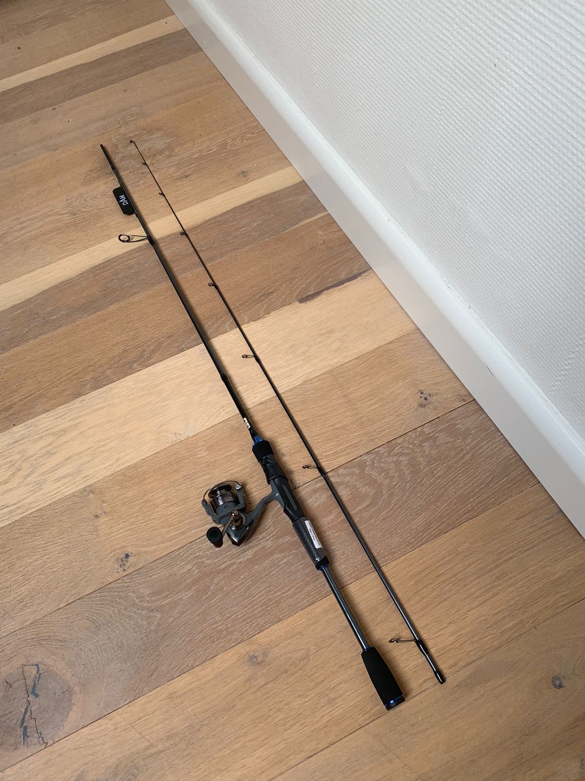 Nieuwe Dam Salt-X spinhengel + Mitchell molen, 2.25m 2.5-10g, Dam, Nieuw, Ophalen of Verzenden, Dam