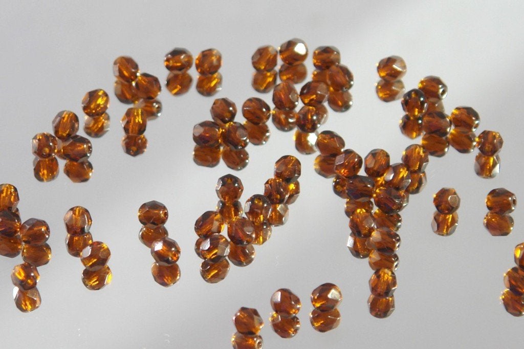 Vintage Boheems facet glaskralen; notenbruin / 1240, Ophalen of Verzenden, Nieuw, Kraal