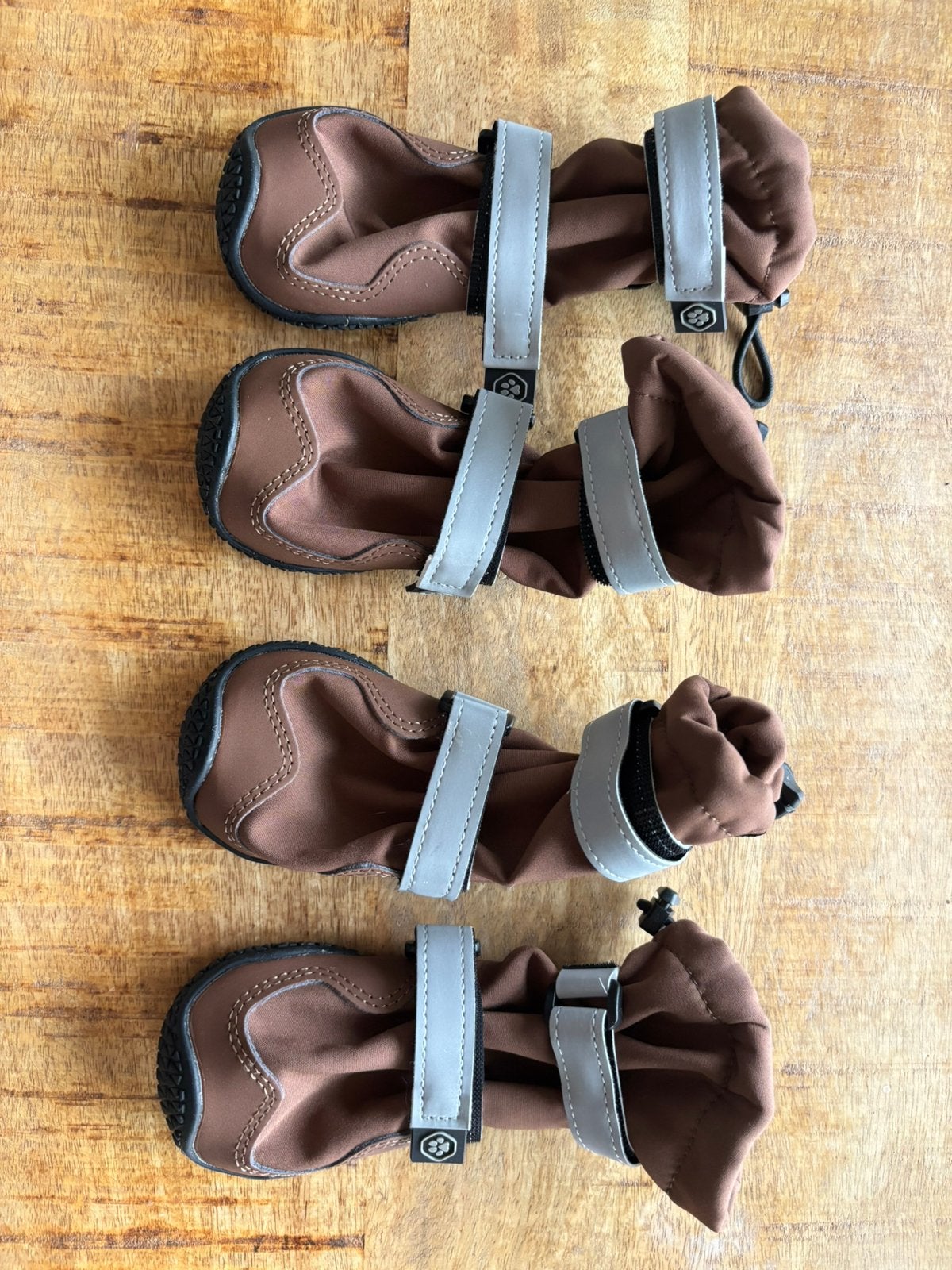 Hondenschoenen - dog boots maat 4, Dieren en Toebehoren, Ophalen of Verzenden, Zo goed als nieuw, Hondenschoenen