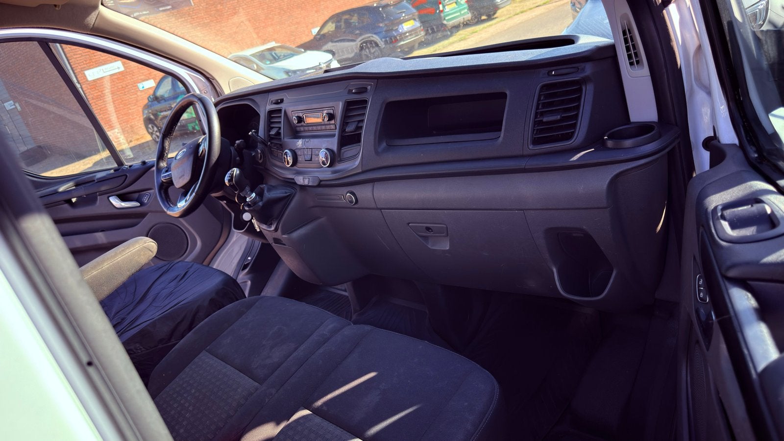 Foto 8 van Ford Transit Custom  GB 2.0 Tdci 105PK 280 L1h1 2018