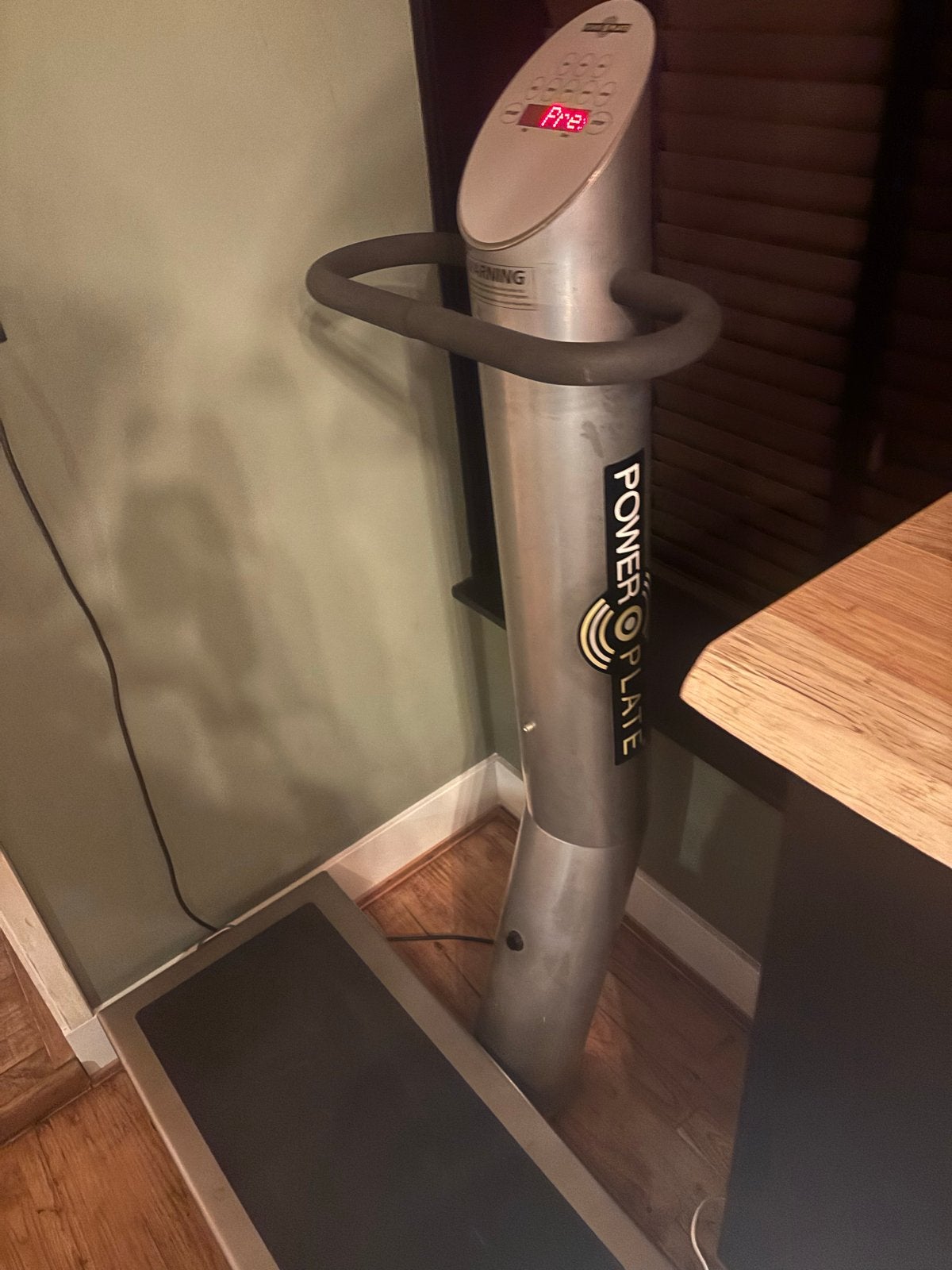 PowerPlate Trilplaat - Topconditie voor Thuis Workout, Ophalen, Trilplaat, Armen, Zo goed als nieuw