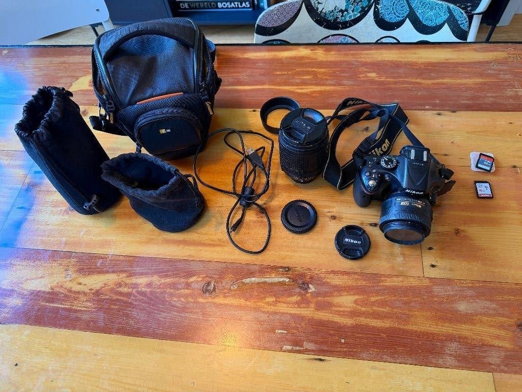 Nikon D5200 spiegelreflexcamera met 2 lenzen en accessoires, Ophalen, Gebruikt, Spiegelreflex, 24 megapixels