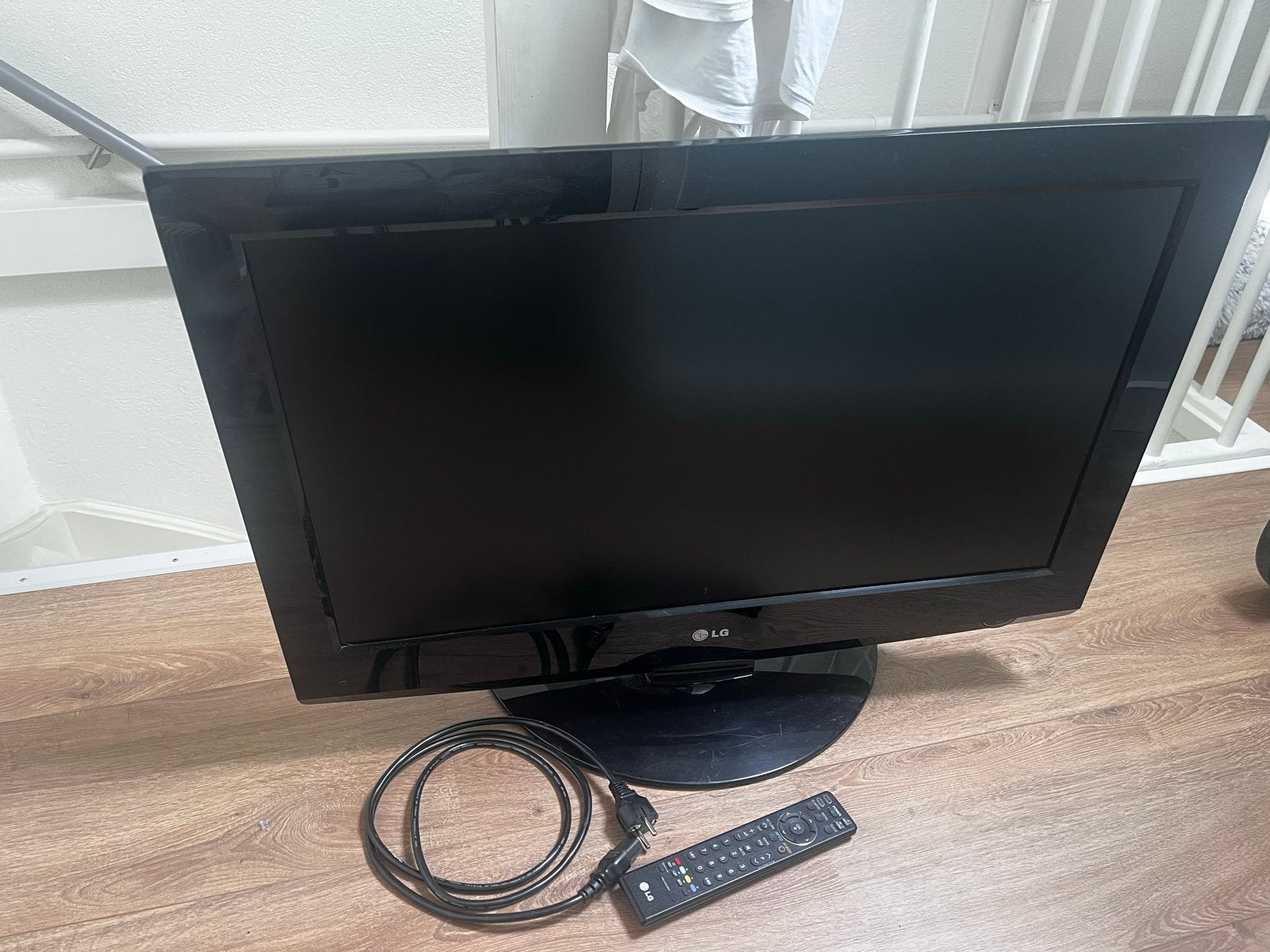 LG 32LG2000 LCD TV - 81 cm (32 inch) HD Ready, Audio, Tv en Foto, Televisies, Gebruikt, LCD, 80 tot 100 cm, HD Ready (720p), LG
