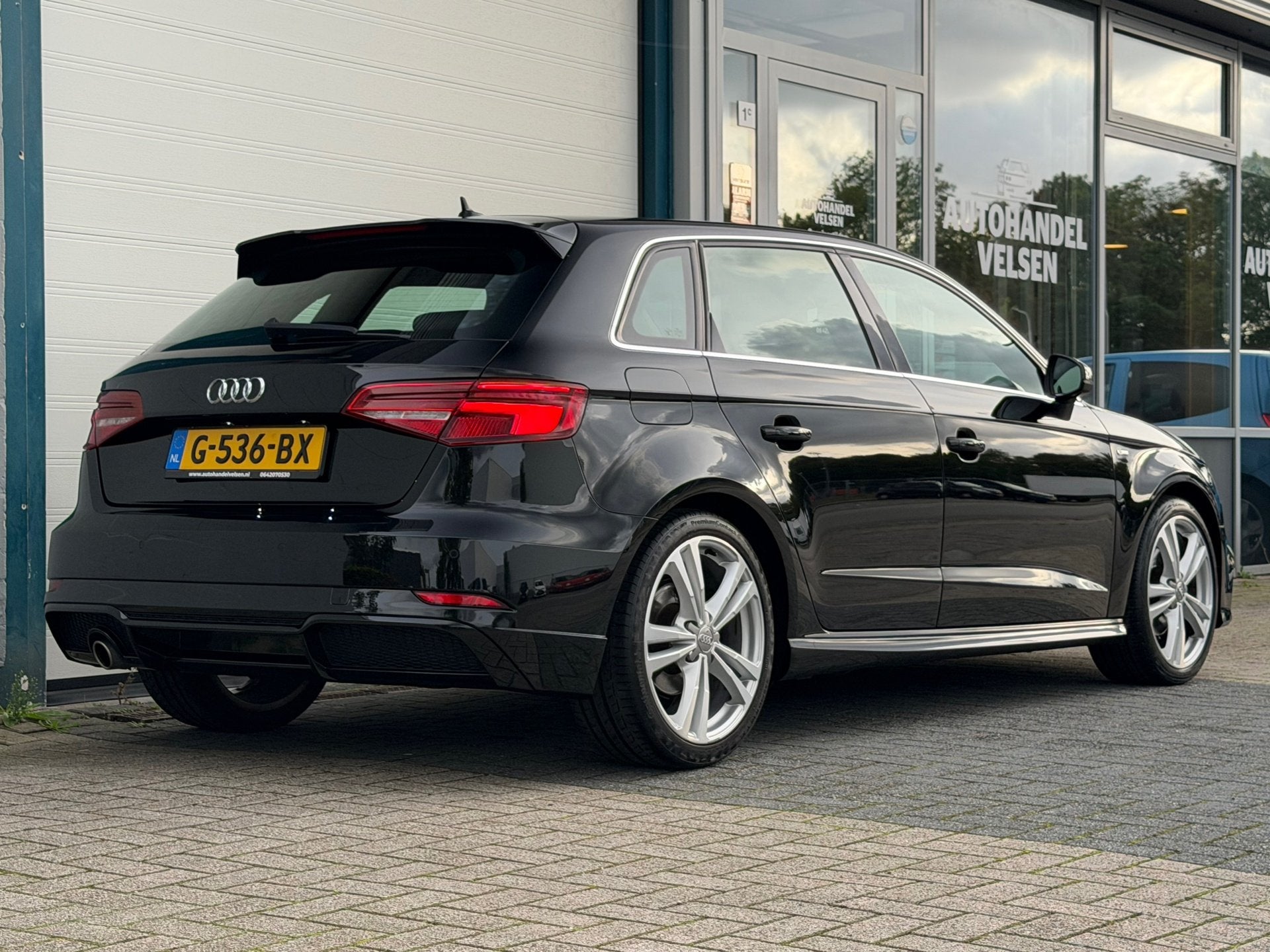 Audi A3 Sportback 30 TFSI Sport S Line Edition Automaat Virt, Dealer onderhouden, Gebruikt, Euro 6, Zwart