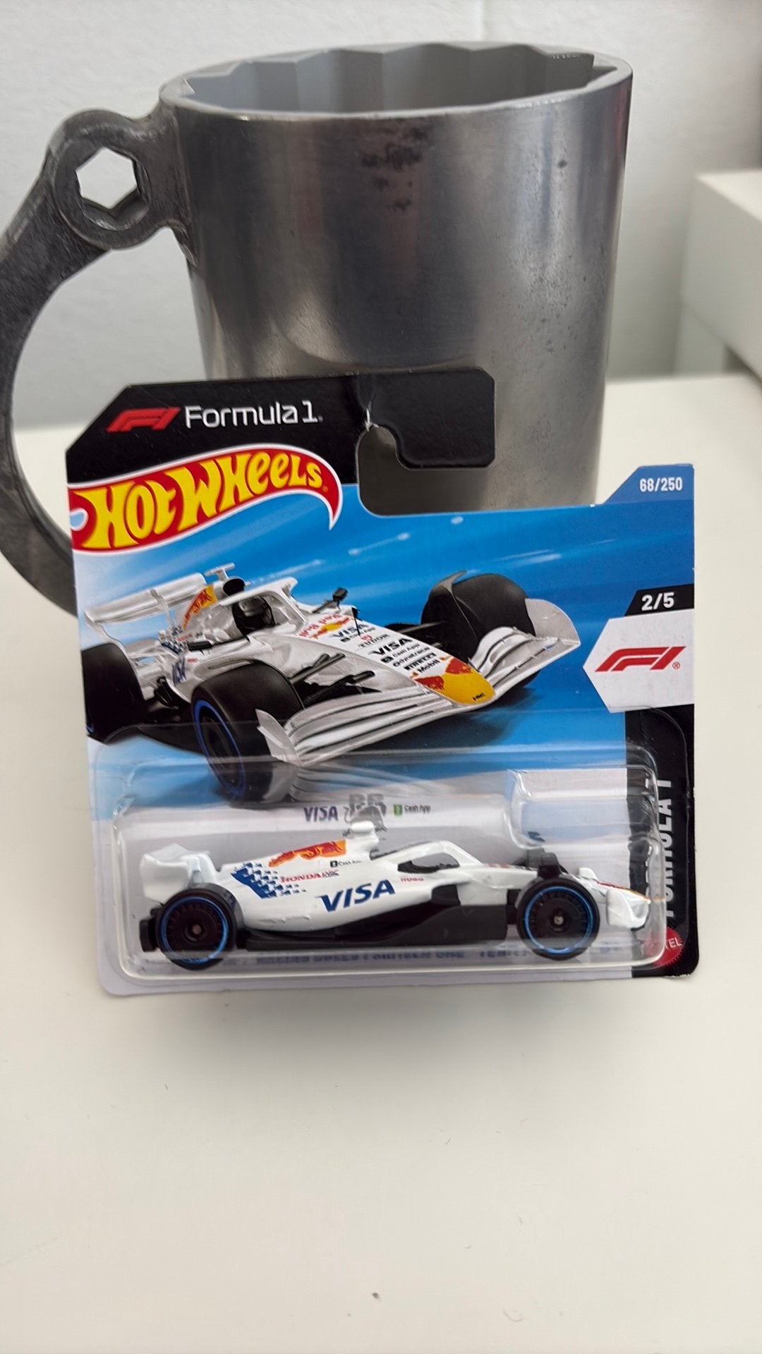 Hot Wheels Visa Cash App Racing Bulls F1 1/64, Ophalen of Verzenden, Nieuw, Auto