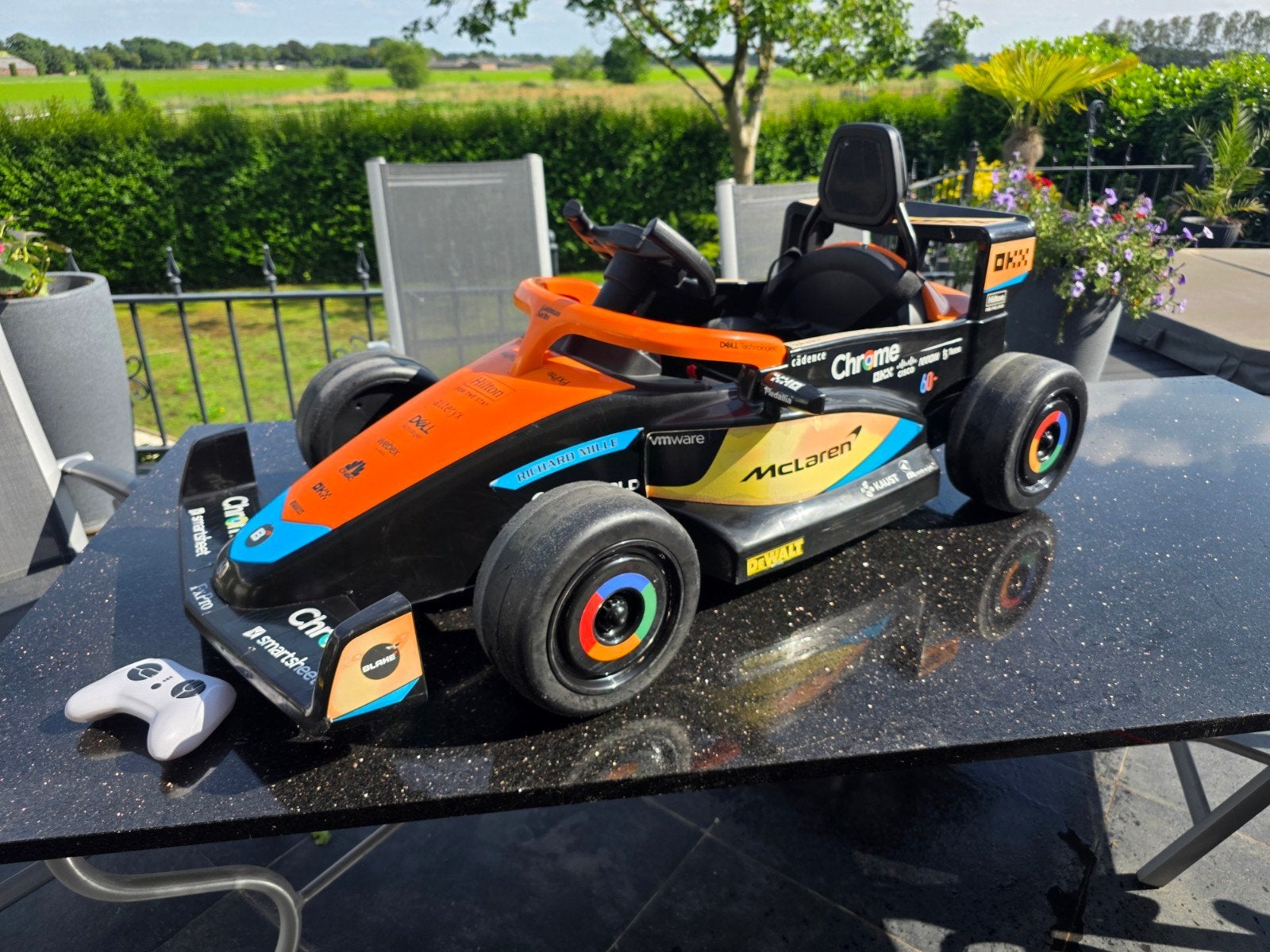 McLaren F1 Elektrische Kinderauto met Afstandsbediening, Ophalen of Verzenden, Zo goed als nieuw, Afstandsbediening