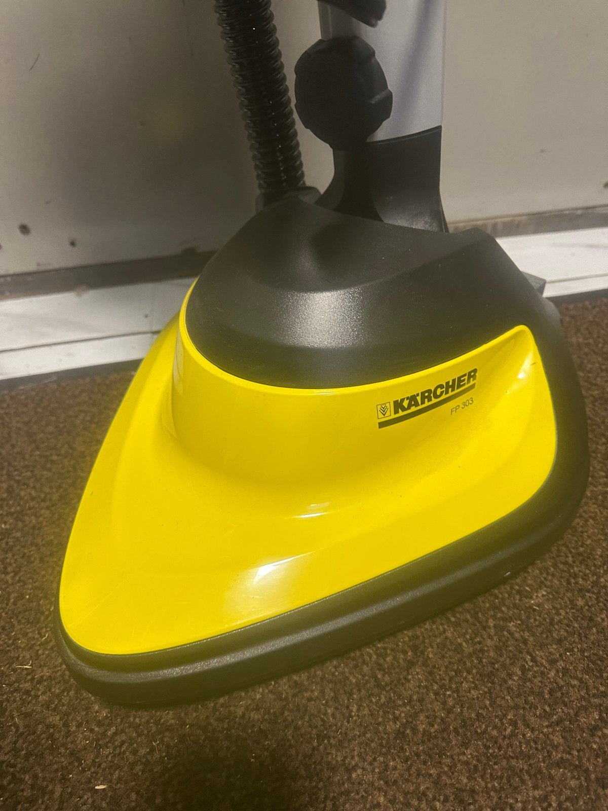 Kärcher FP 303 Vloerreiniger - Zo goed als nieuw, Gebruikt, Kärcher, Vloerreiniger, Geschikt voor harde vloeren