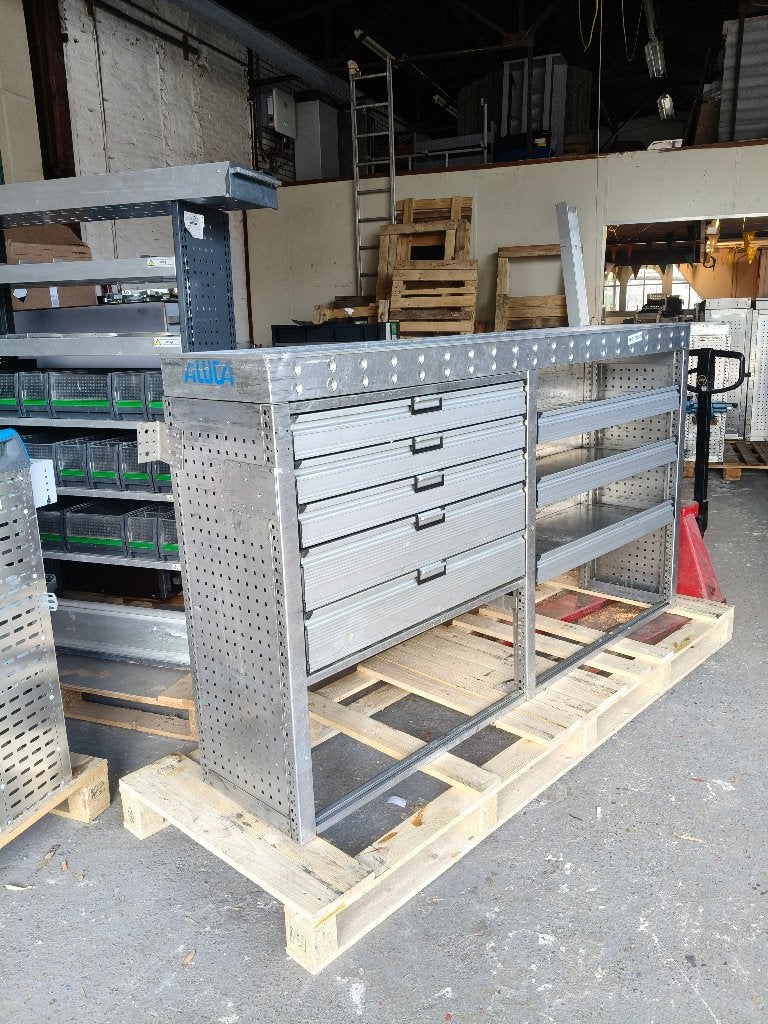 Aluca (2603) L 206 B 42 H 115 € 799, Ophalen, Zo goed als nieuw, Info@laaiin.nl, Laaiin