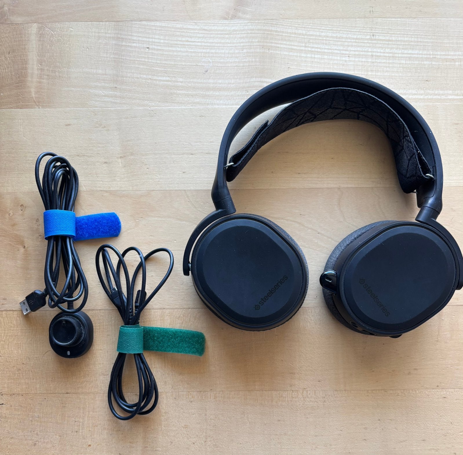 Steelseries Arctis 5, Gebruikt, Mute-functie, Ophalen of Verzenden, Over-ear