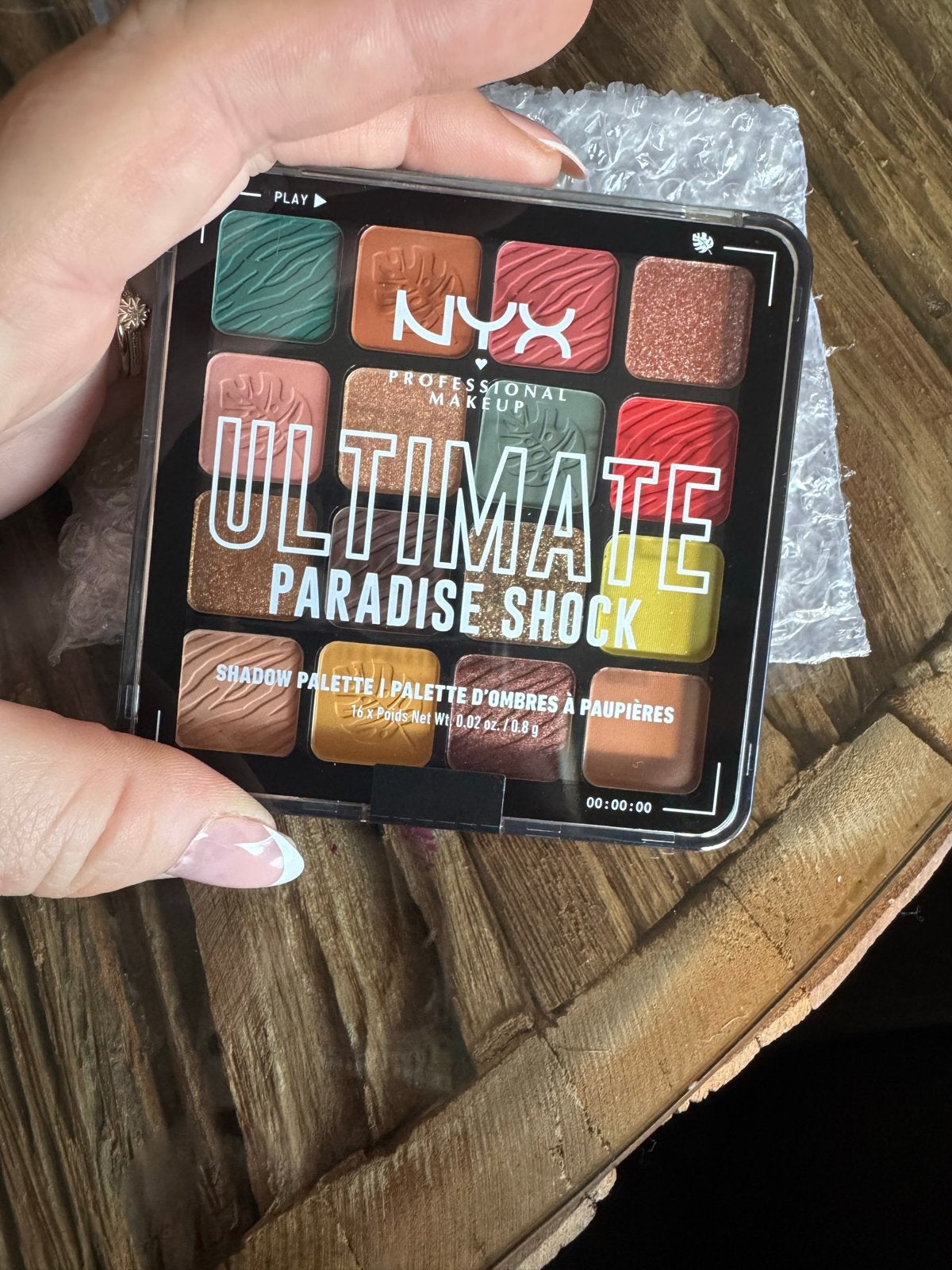 Nieuw NYX Ultimate Paradise Shock Oogschaduw Palette, Nieuw, Ophalen of Verzenden, Make-up, Overige kleuren