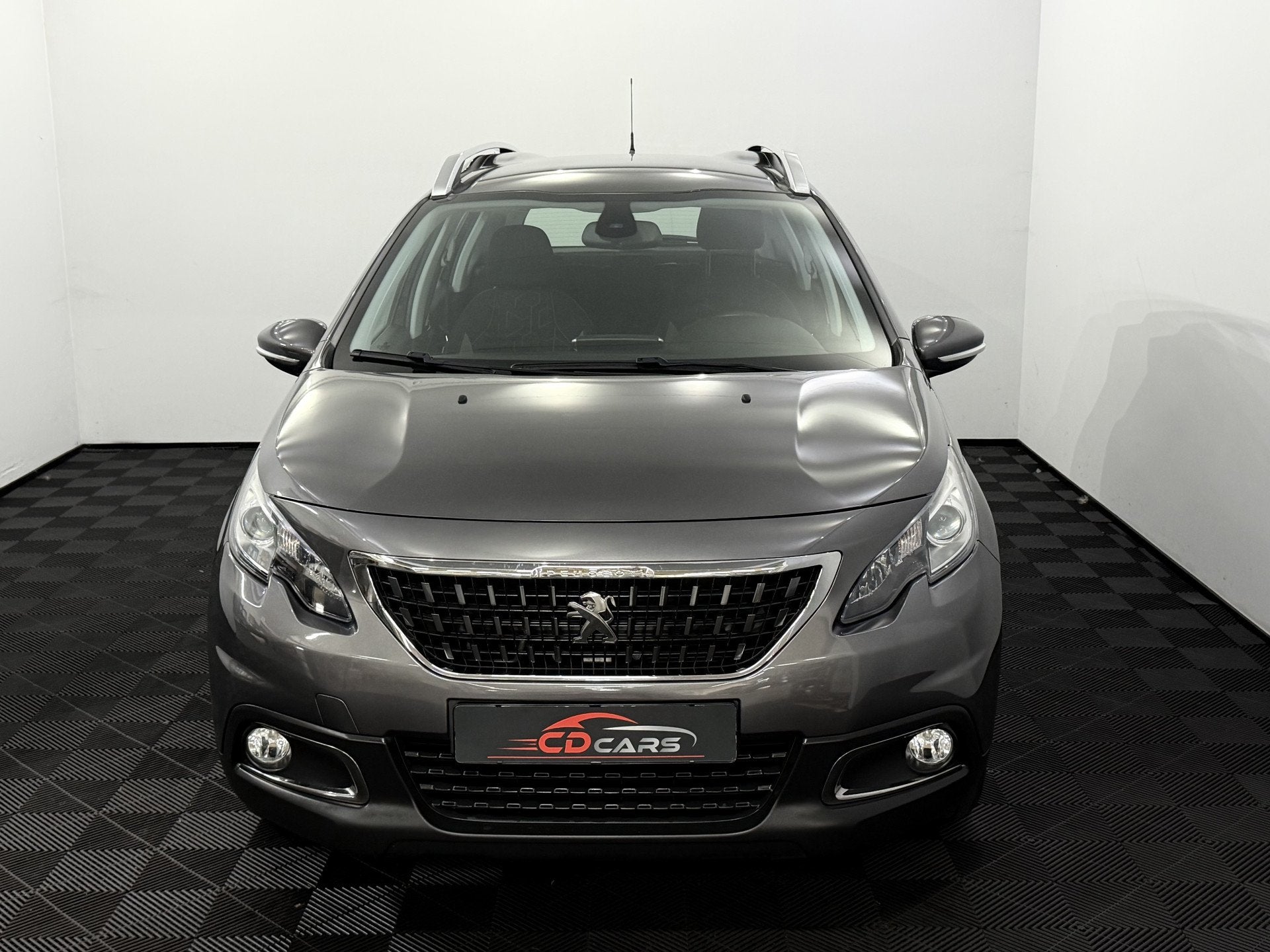 Peugeot 2008 1.2 PureTech Allure Airco, Parkeersensoren, App, Auto's, Voorwielaandrijving, 83 pk, Stof, Gebruikt