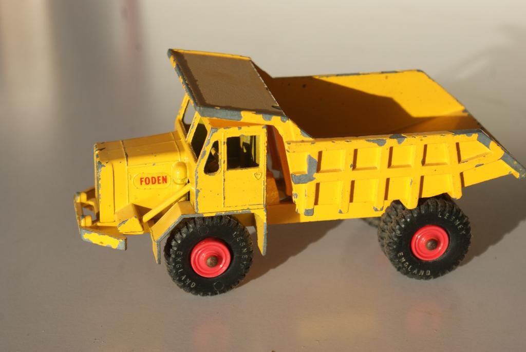 Matchbox KZ 4 Foden dumper., Hobby en Vrije tijd, Modelauto's | 1:50, Ophalen of Verzenden, Gebruikt, Bus of Vrachtwagen, Matchbox