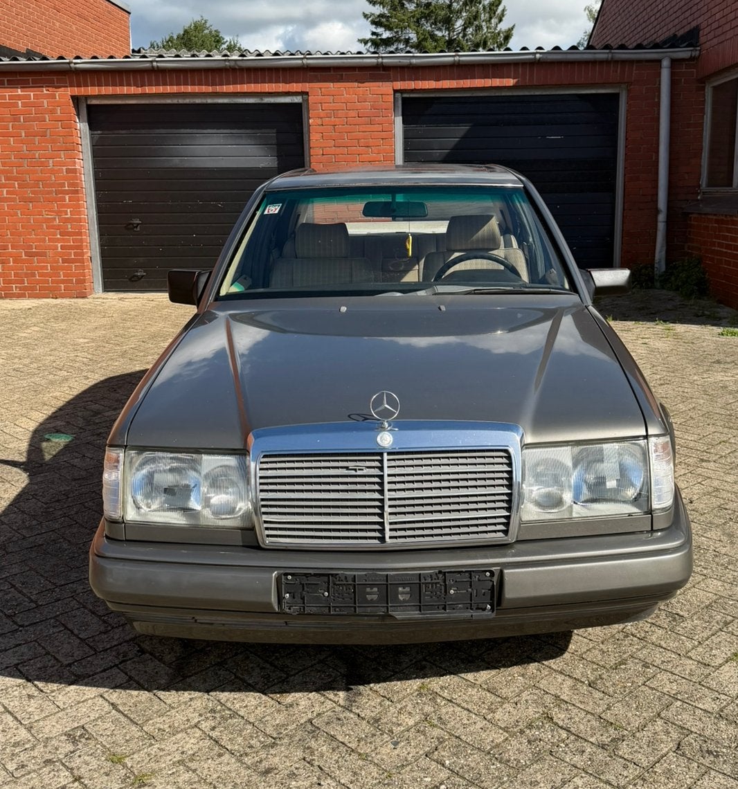 Mercedes Benz 300D W124 1987 Belastingvrij Oldtimer, foto 7