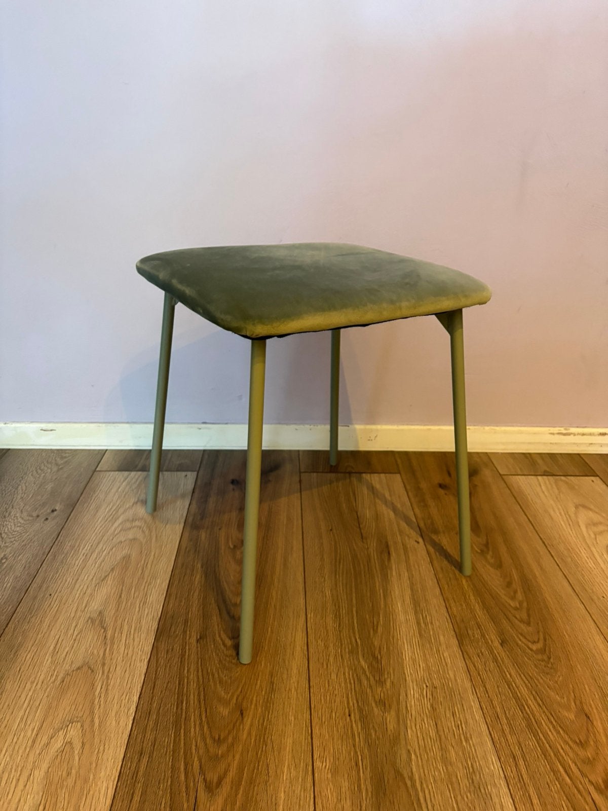 Lichtgroen krukje, merk Søstrene Grene, Ophalen, Gebruikt, Hout