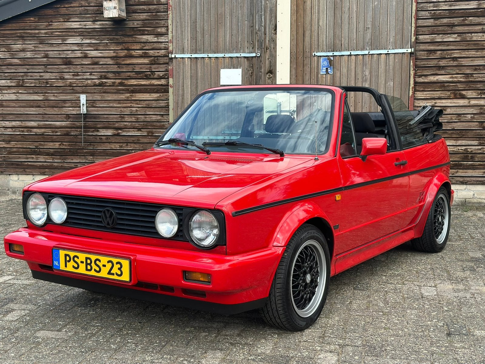 Volkswagen Golf 1.8 Cabriolet Sportline 1993 Rood APK 2028, Voorwielaandrijving, 40 €/maand, 4 cilinders, Cabriolet