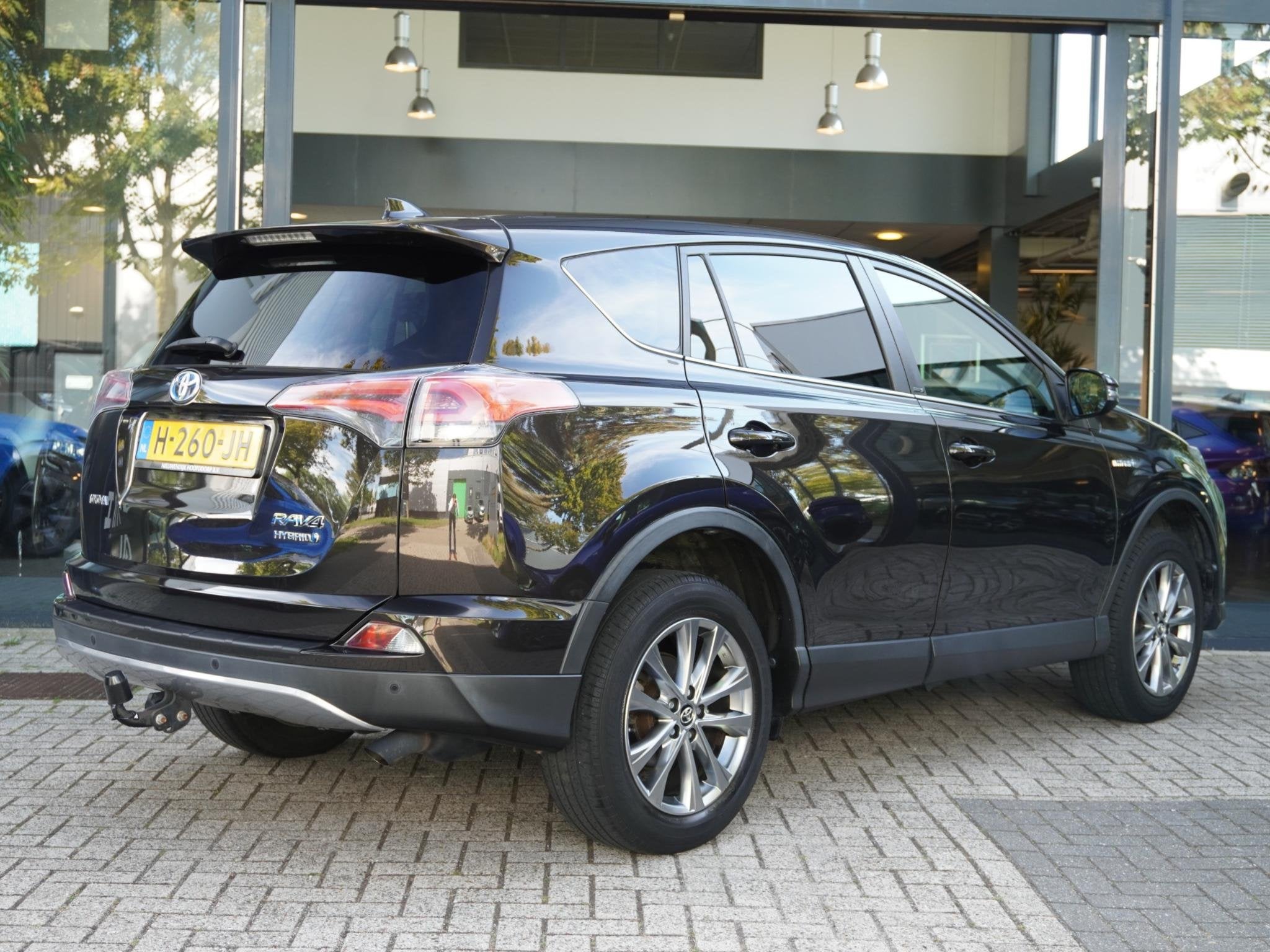 Toyota RAV4 2.5 Hybrid Style AUTOMAAT / TREKHAAK / NAVI / CA, Stof, Gebruikt, Bruin, Bedrijf