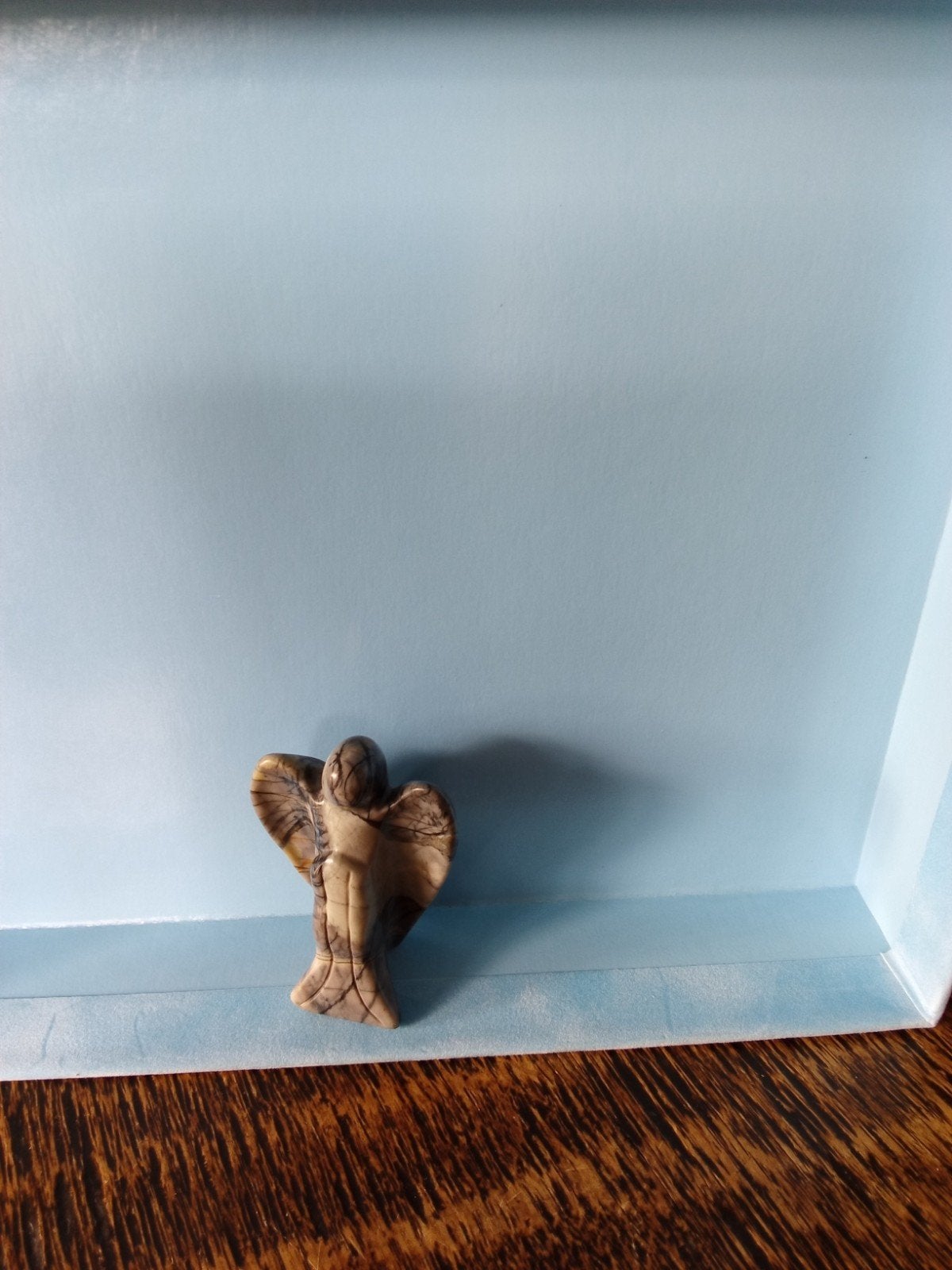 Engeltje van steen - Decoratief beeldje, Verzamelen, Ophalen of Verzenden, Zo goed als nieuw, Religie