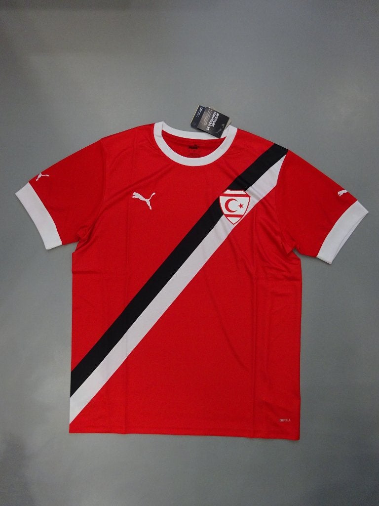 Voetbalshirt Noord Cyprus thuis Maat L, Nieuw, Ophalen of Verzenden, Voetbal, Rood