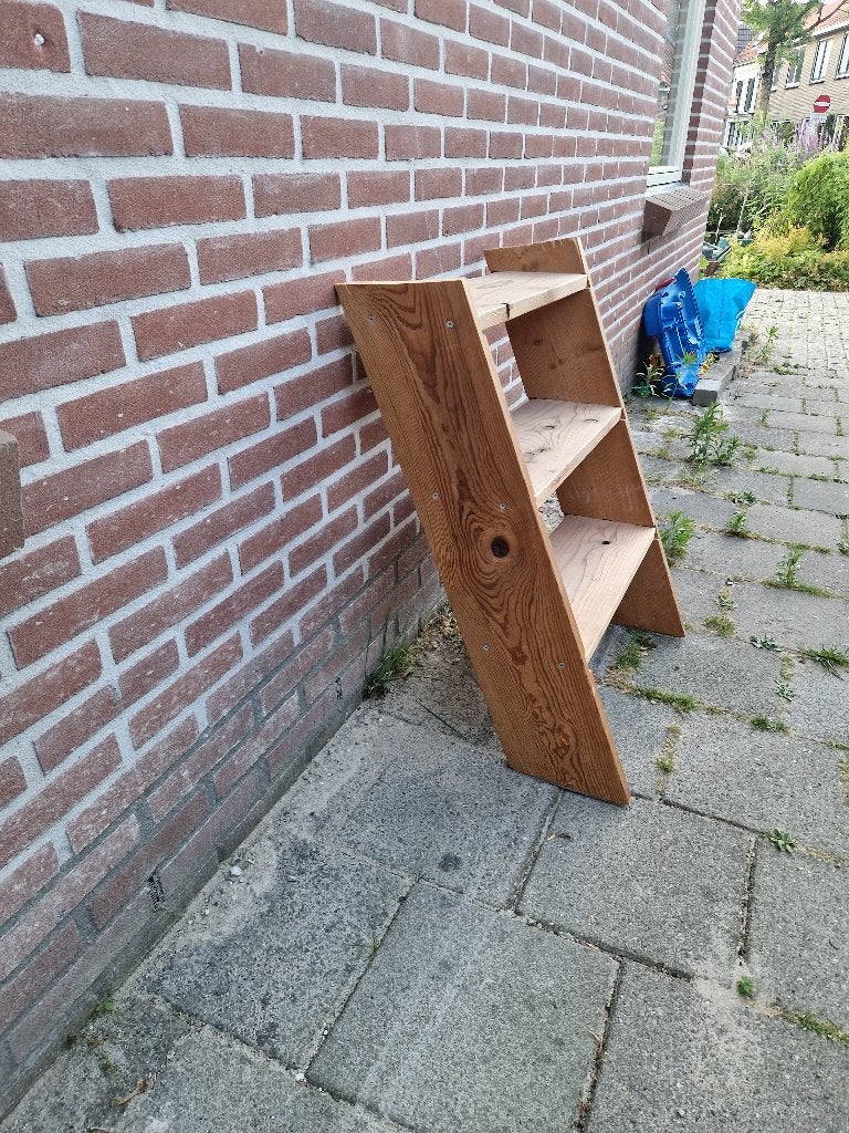 Houten trap met 3 treden, 20 cm diep, 59 cm breed, 77cm hoog, Ophalen, Gebruikt, Trap, Minder dan 2 meter
