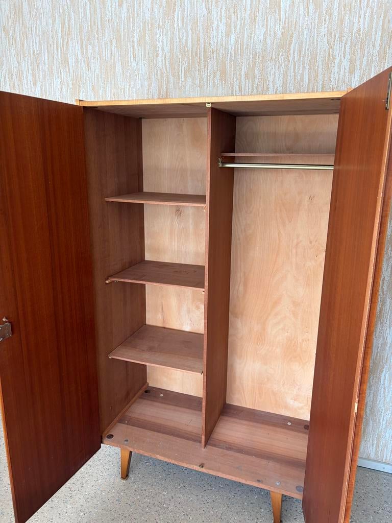 Retro jaren 60 kledingkast hangleg kast, Ophalen of Verzenden, Zo goed als nieuw, 50 tot 75 cm