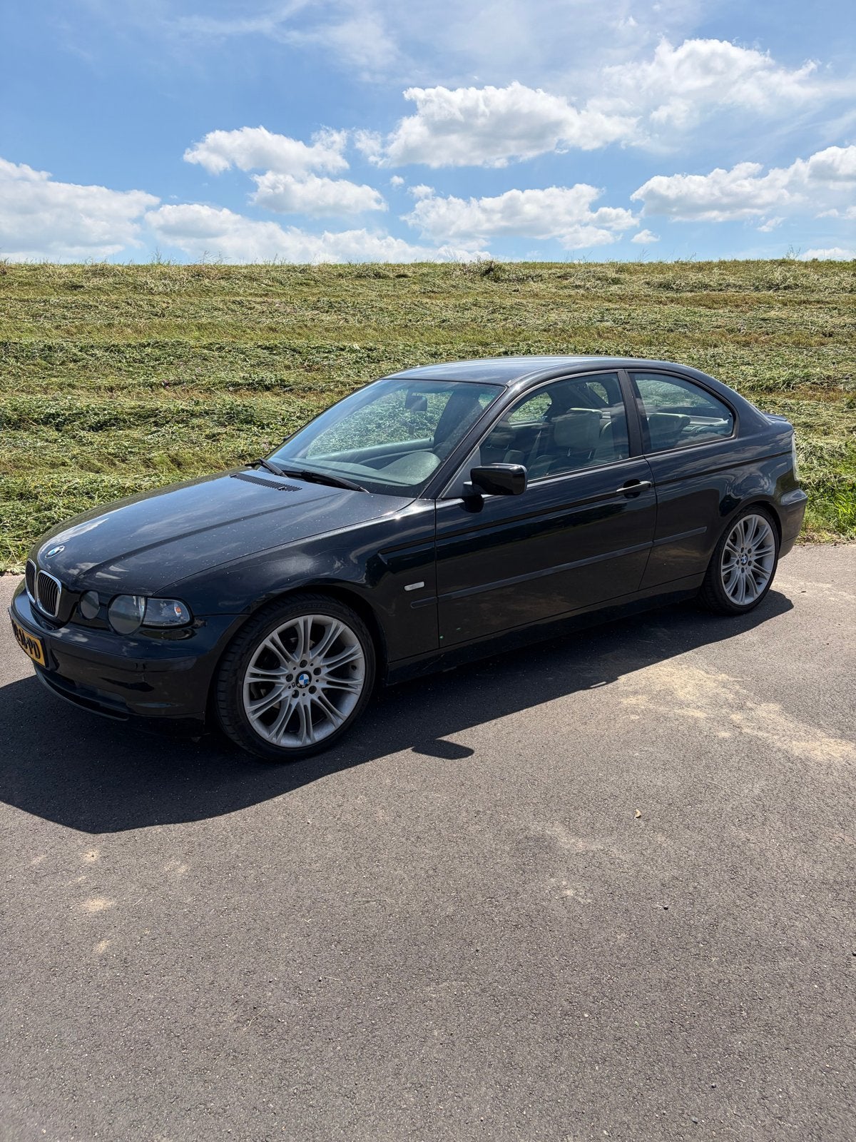 BMW 3-Serie 1.8 TI 316 Compact 2002 Zwart, Auto's, Achterwielaandrijving, 1250 kg, 4 cilinders, 1796 cc