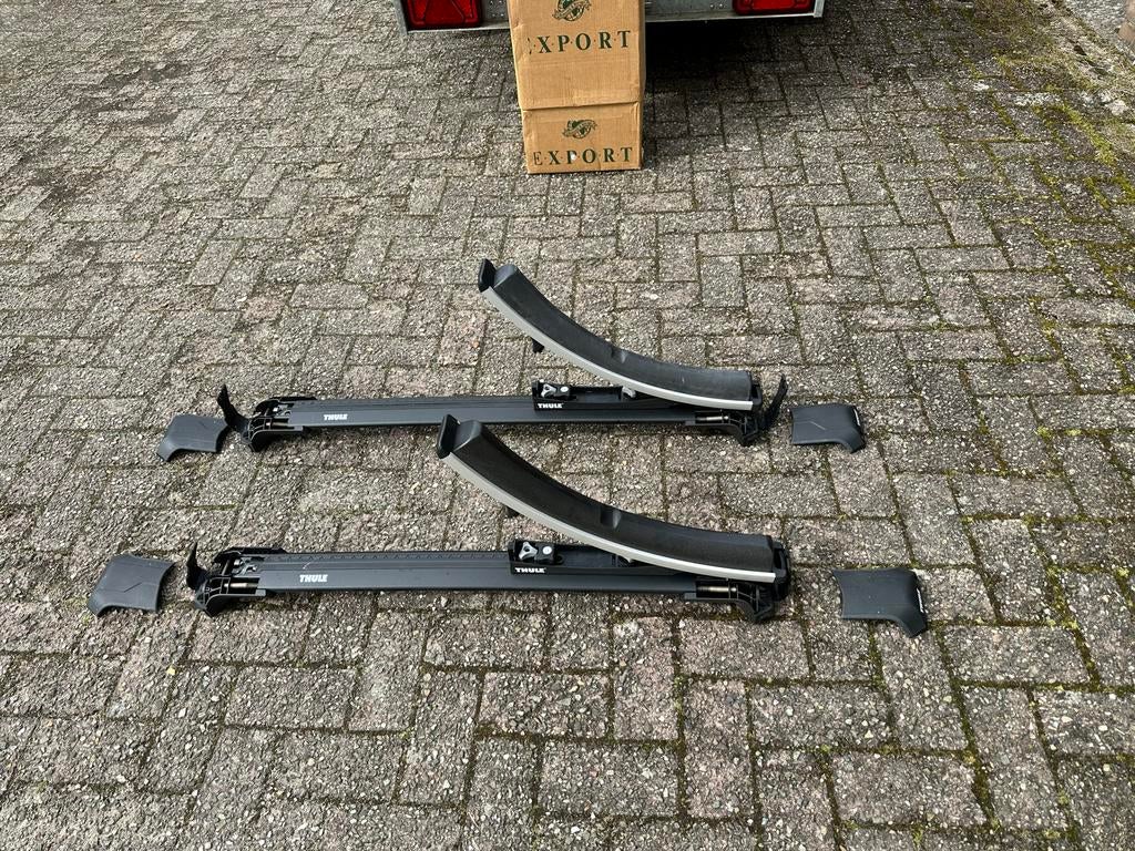 Thule wingbar edge dakdragers met kano rek, Auto diversen, Dakdragers, Ophalen, Gebruikt
