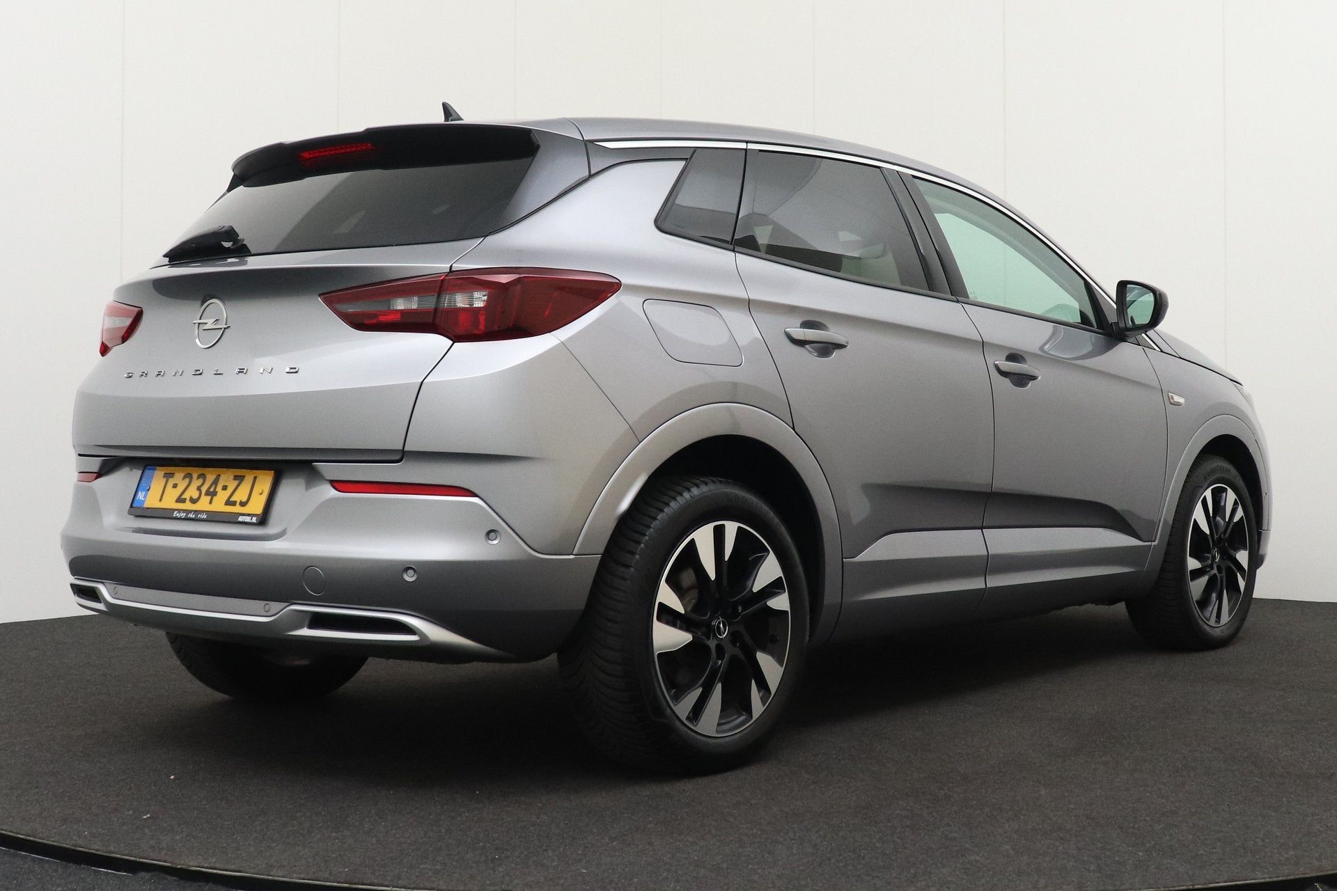 Opel Grandland 1.6T 225 PK Aut. PHEV Business+ H-Leder Sport, Auto's, Dealer onderhouden, Automatische klimaatregeling, 4 cilinders
