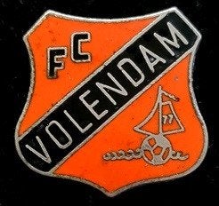 Volendam F.C. speld- oranje zwart emaille, Verzamelen, Speldjes, Pins en Buttons, Verzenden, Nieuw, Sport, Speldje of Pin