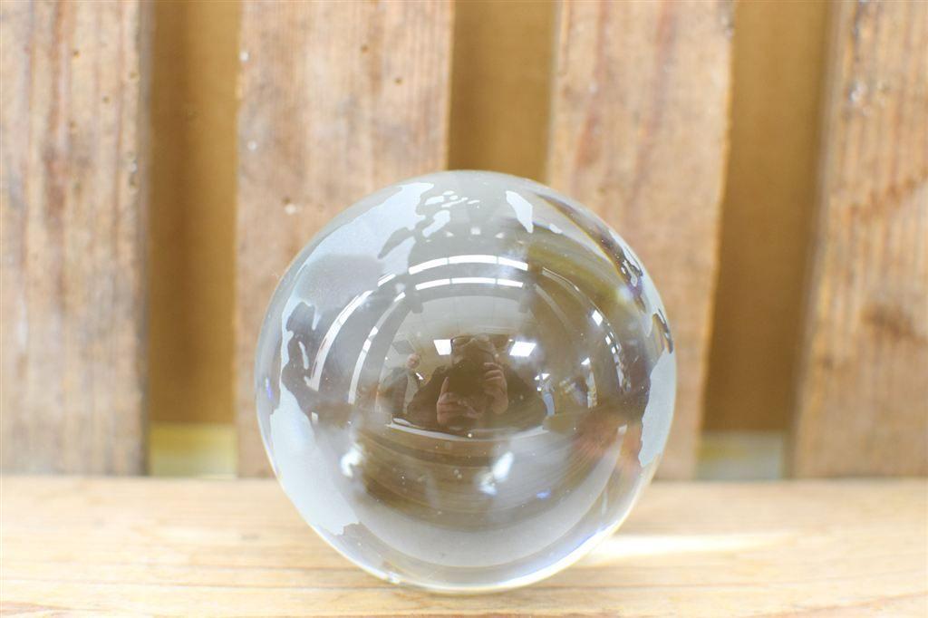 Glazen Presse Papier Globe Wereldbol 45533, Ophalen of Verzenden, Gebruikt, Dier