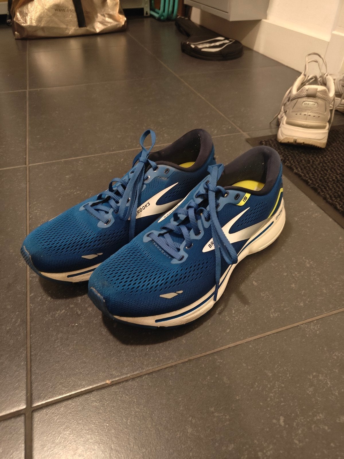 Brooks Ghost 15 hardloopschoenen - Maat 44, Kleding | Heren, Blauw, Sportschoenen, Gedragen, Brooks