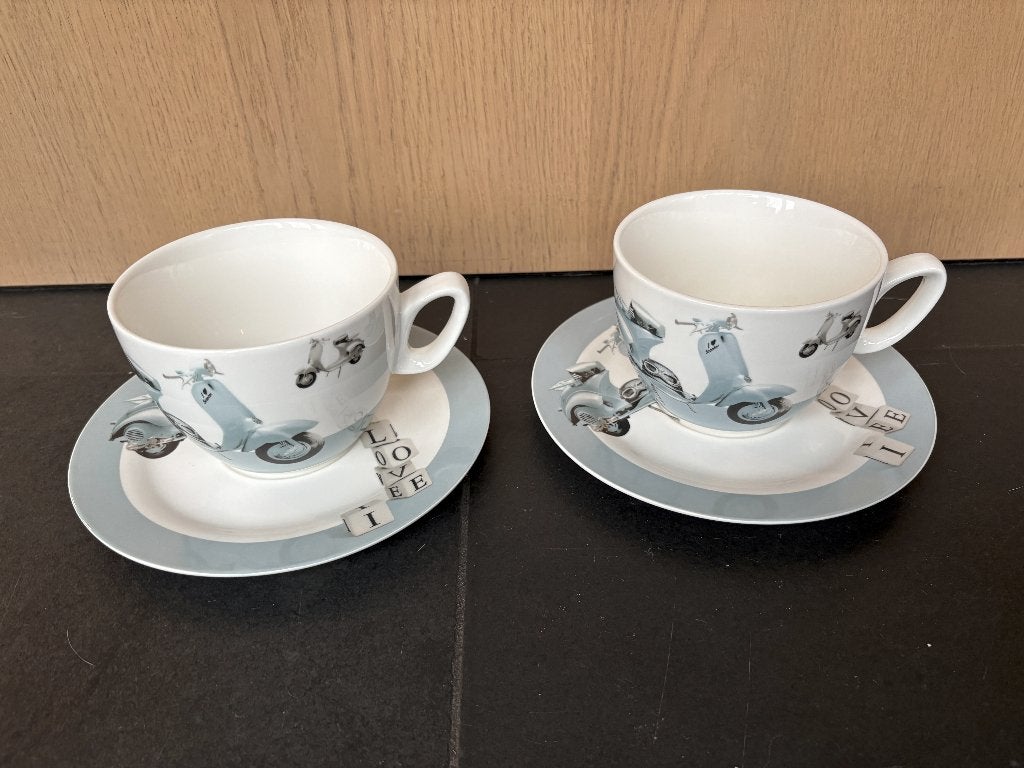 Baci Milano Servies 2 stuks Grote Kop en Schotel - Thee, Overige merken, Ophalen of Verzenden, Zo goed als nieuw, Overige stijlen