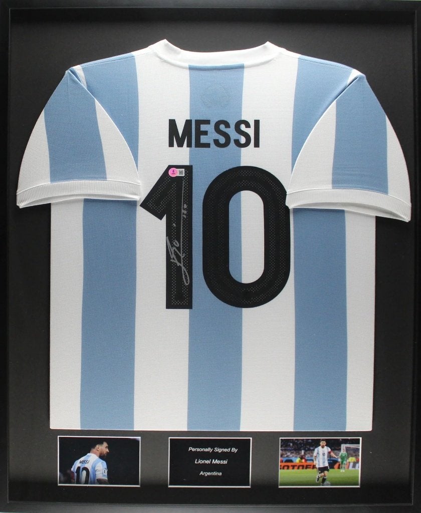 Lionel Messi Argentinie 2024 ingelijst gesigneerd Shirt, Verzamelen, Buitenlandse clubs, Soccersignings.nl, Shirt, Nieuw